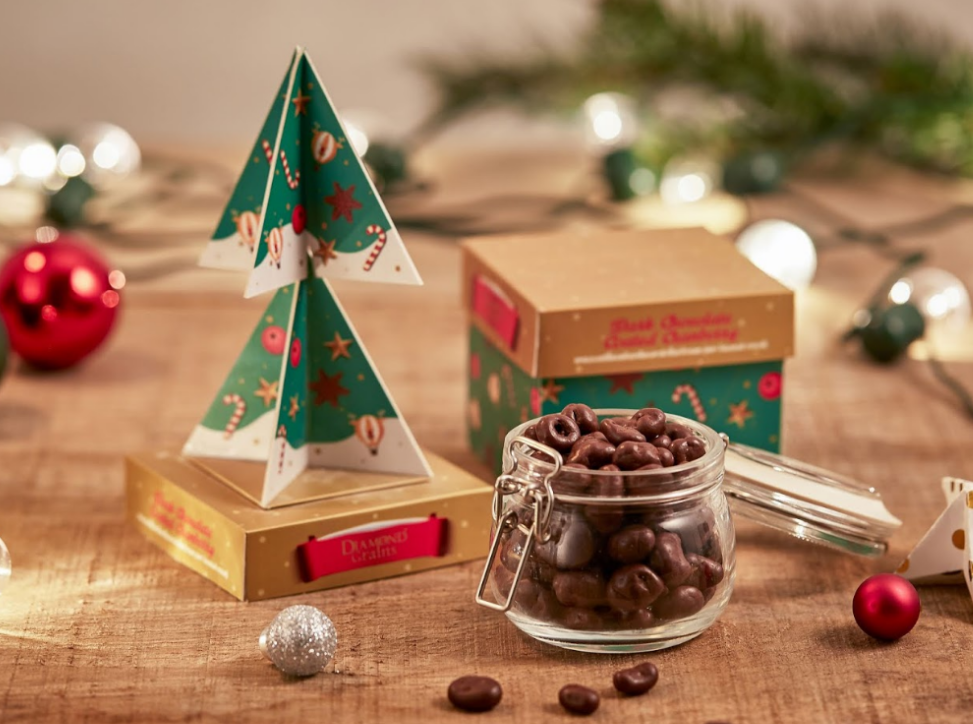 巧克力盒化身圣誕樹！包裝結構創意為顧客帶來的驚喜體驗