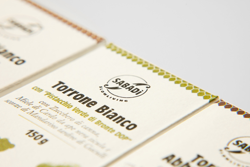 狗剩，還記得小時候欠我的牛軋糖嗎?