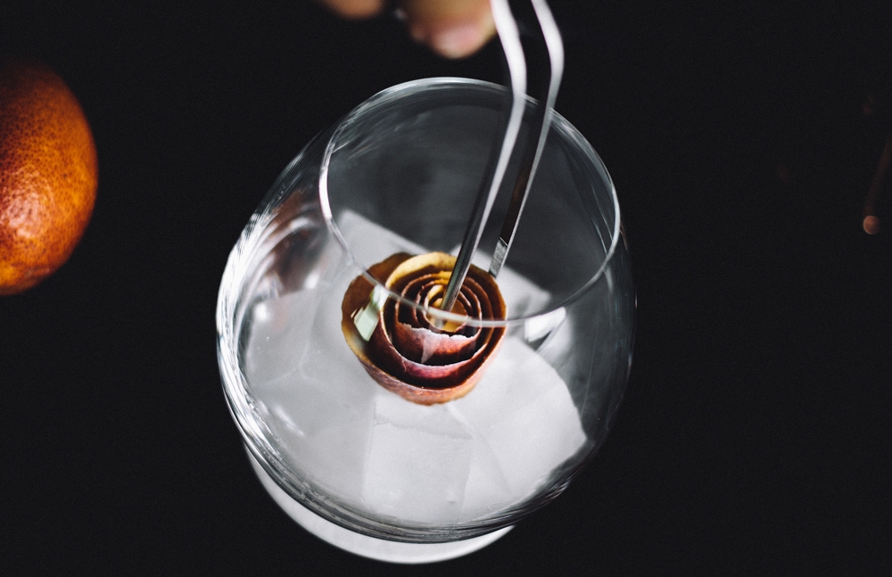 神奇松子酒瓶型包裝設計，全新視覺體驗