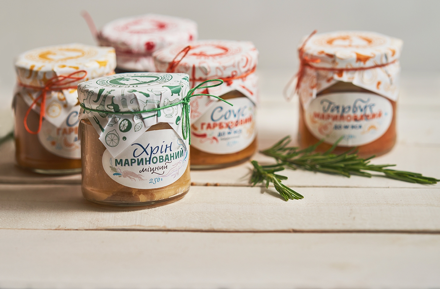 罐裝辣椒醬，南瓜醬食品包裝設計