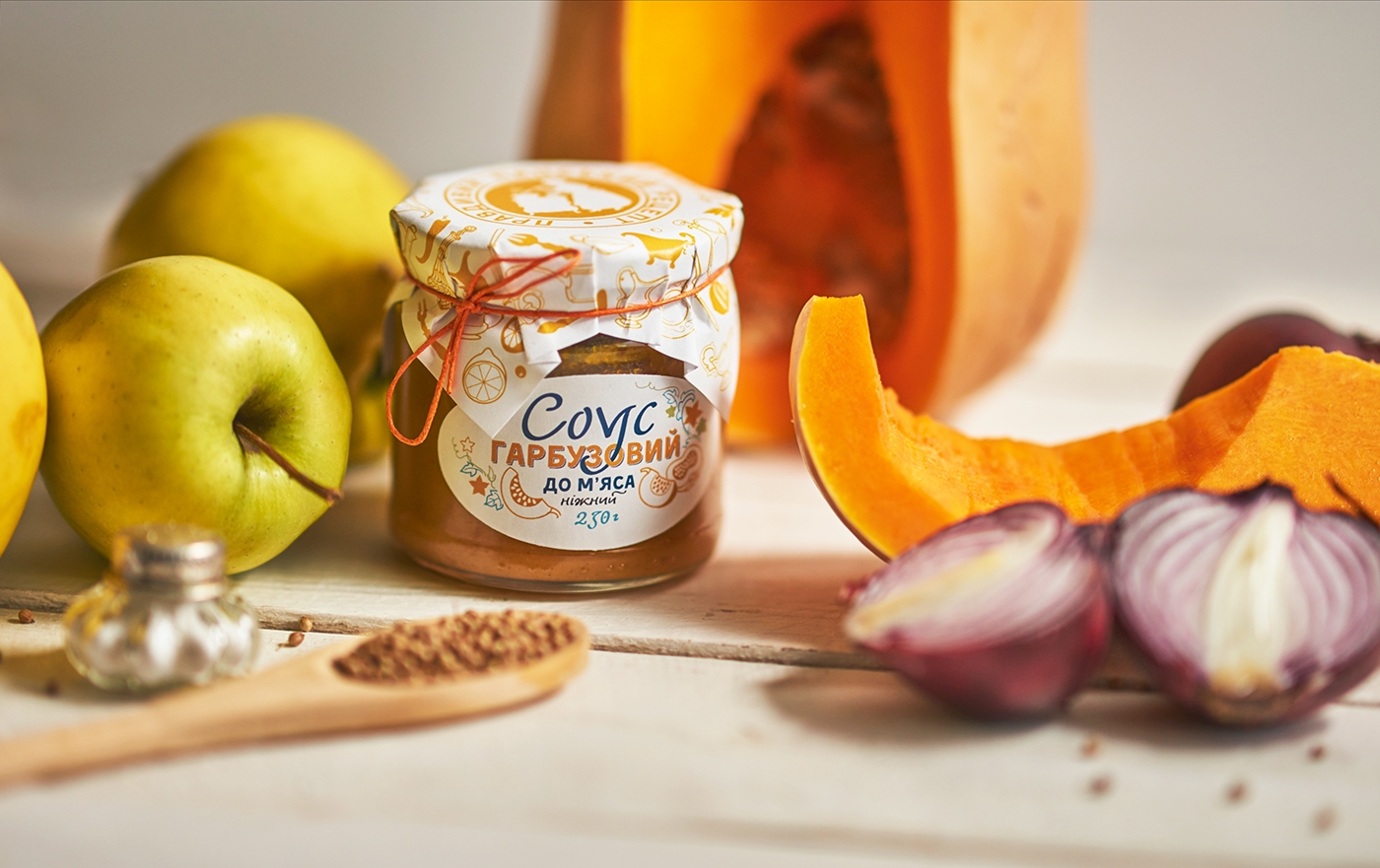 罐裝辣椒醬，南瓜醬食品包裝設計