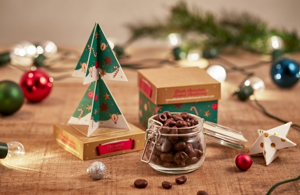 巧克力盒化身圣誕樹！包裝結構創意為顧客帶來的驚喜體驗