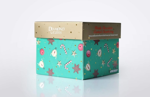 巧克力盒化身圣誕樹！包裝結構創意為顧客帶來的驚喜體驗